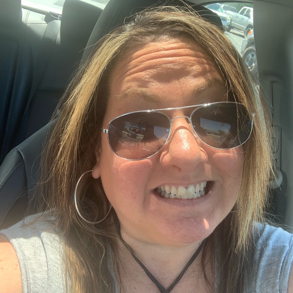 Meet your Posher, Nina